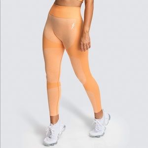 Doyoueven impact seamless orange sorbet leggings